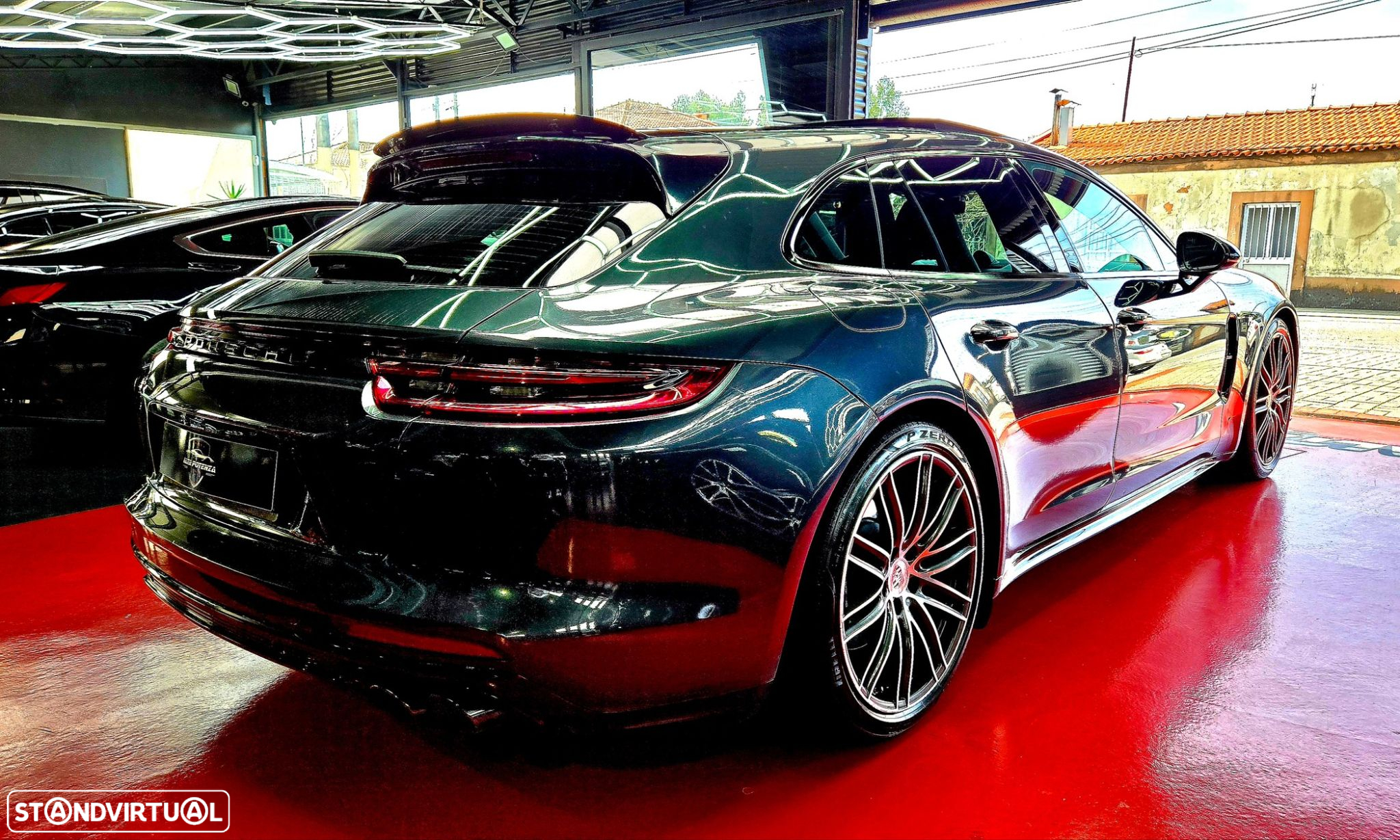 Porsche Panamera Sport Turismo 4 E-Hybrid - 5