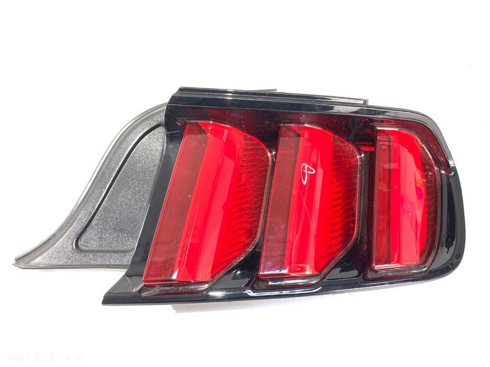 LAMPA PRAWY TYŁ  FORD USA MUSTANG coupe 2014 - 2022 2.3 EcoBoost 233 kW [317 KM] benzyna 2015 - - 1