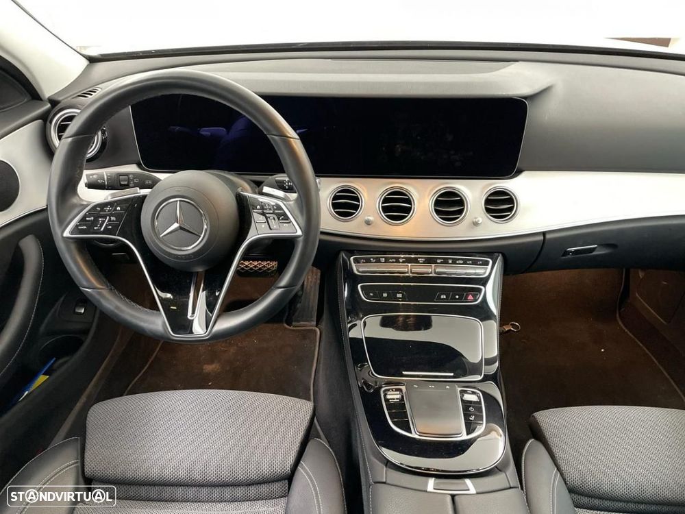 Mercedes-Benz E 300 de 4Matic 9G-TRONIC Avantgarde - 4