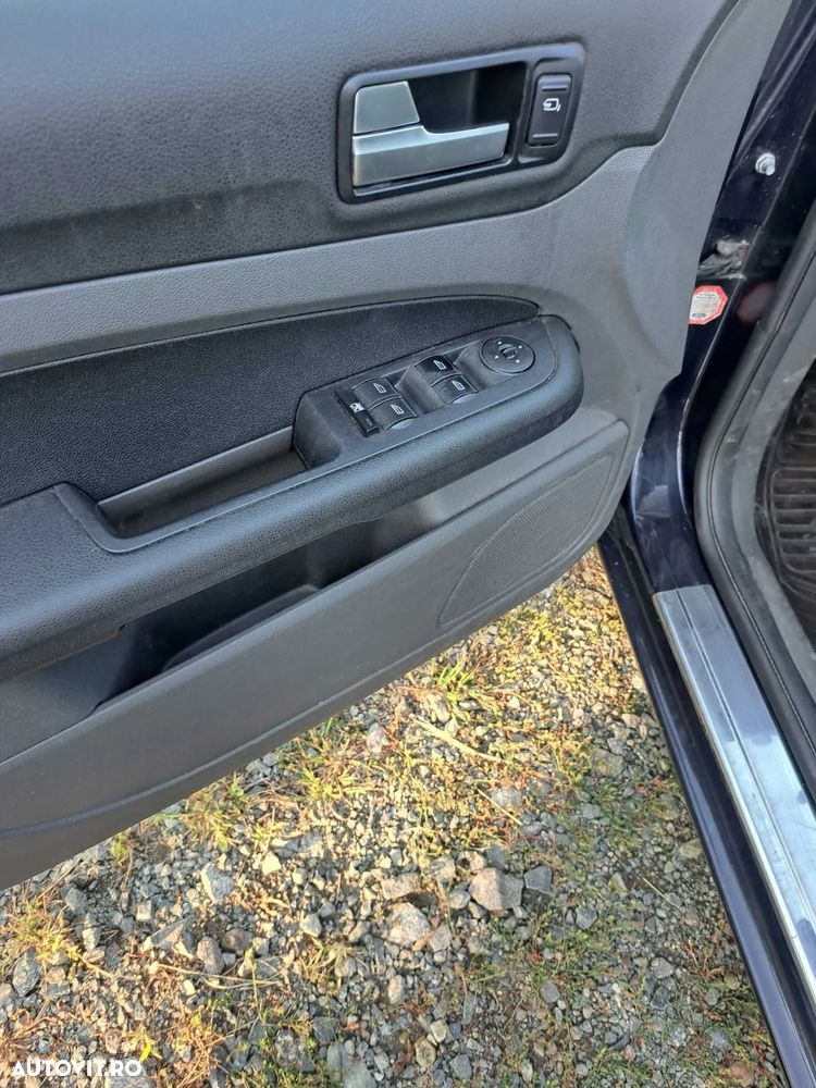 Ford Focus - 5