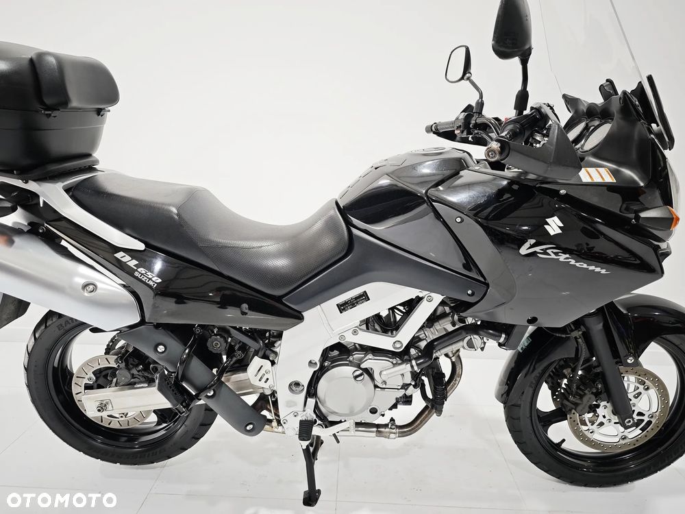 Suzuki V-STROM - 9