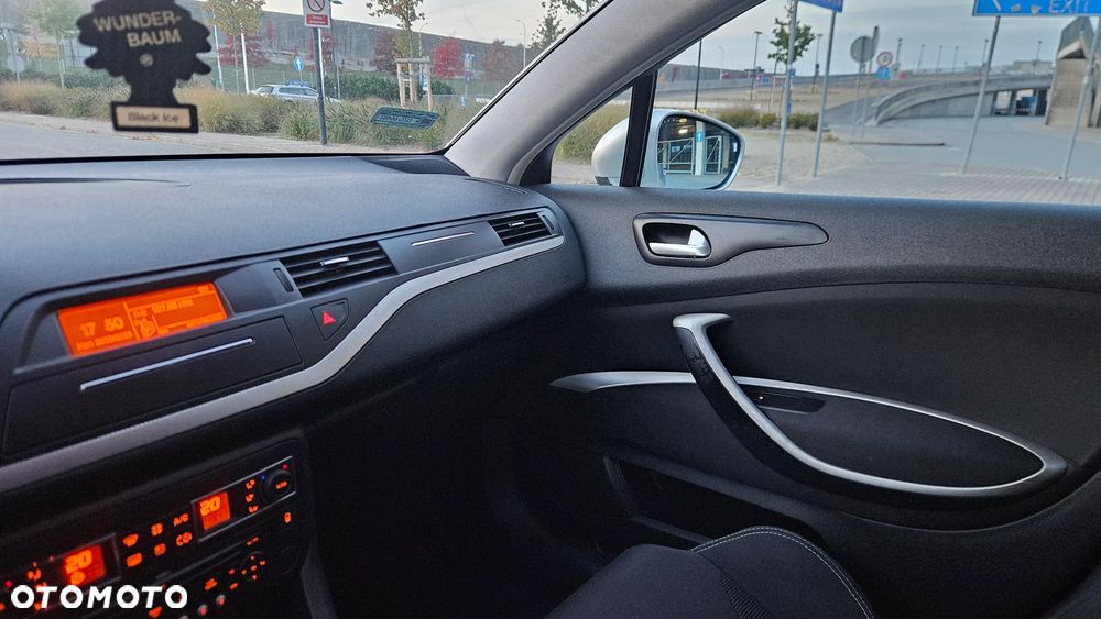 Citroën C5 1.6 HDi Attraction - 19