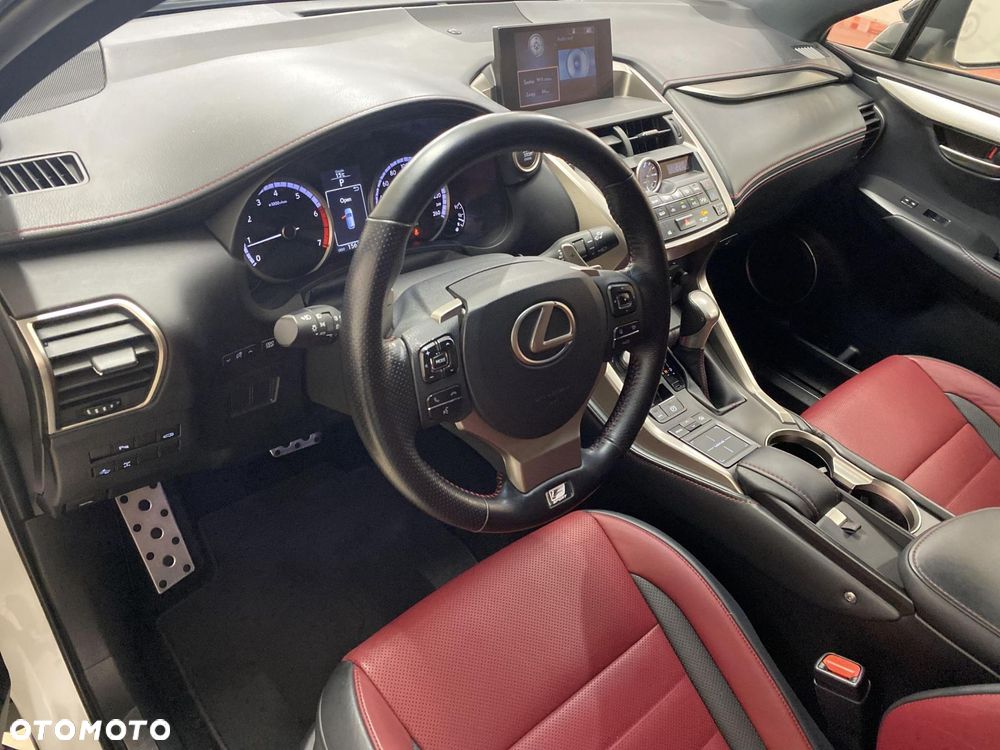 Lexus NX 200t F Sport AWD - 3