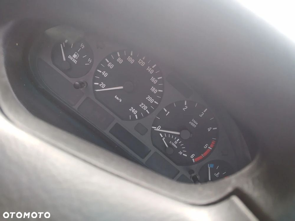 BMW E46 LIFT 01-05 SILNIK M47 D20 TITANSILBER 354/7 - 12