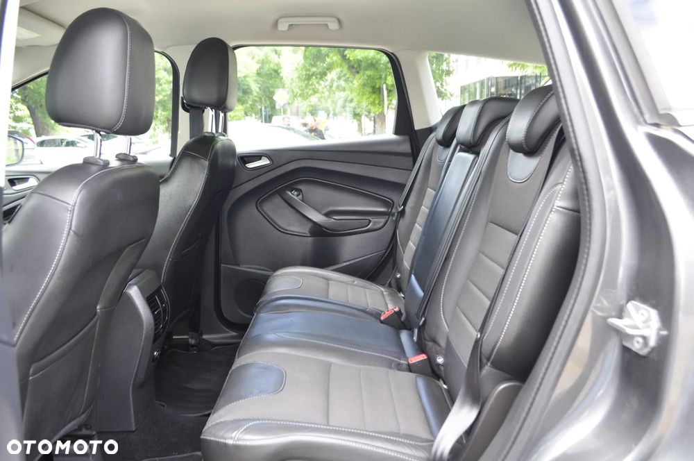 Ford Kuga - 11