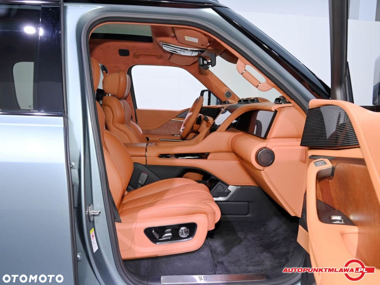 BYD Yangwang U8 - 17