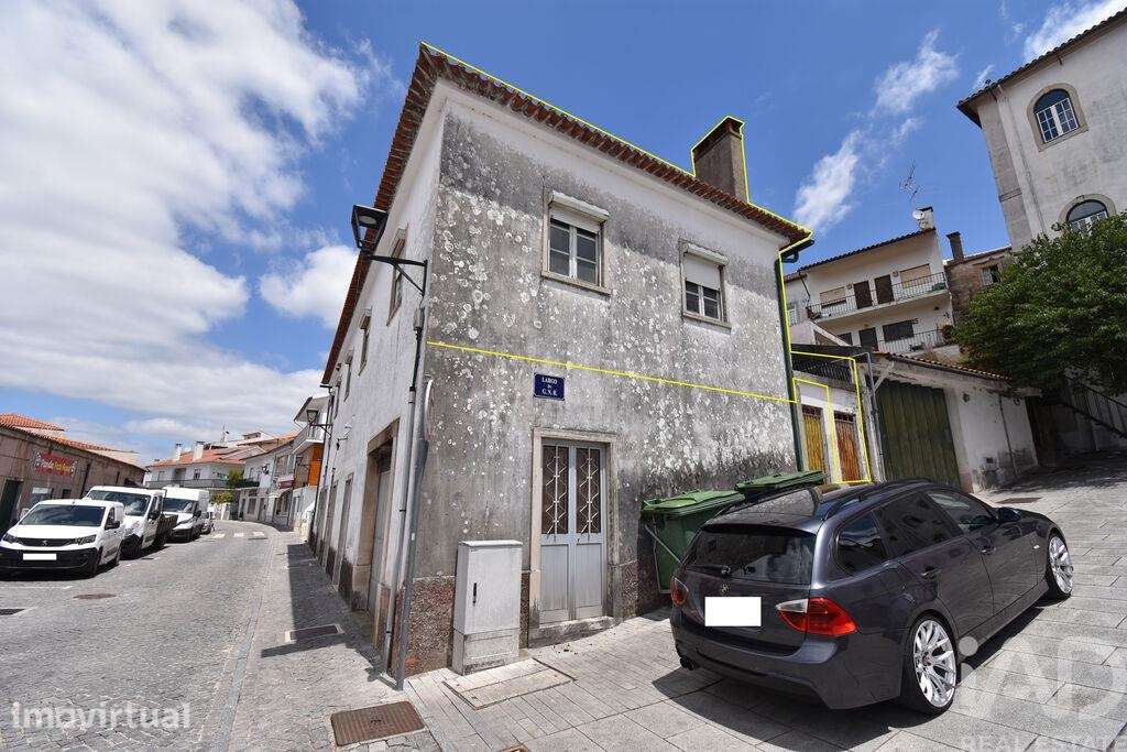 Casa tradicional T3 em São Miguel, Santa Eufémia e Rabaçal de 137,00 m - Grande imagem: 2/26