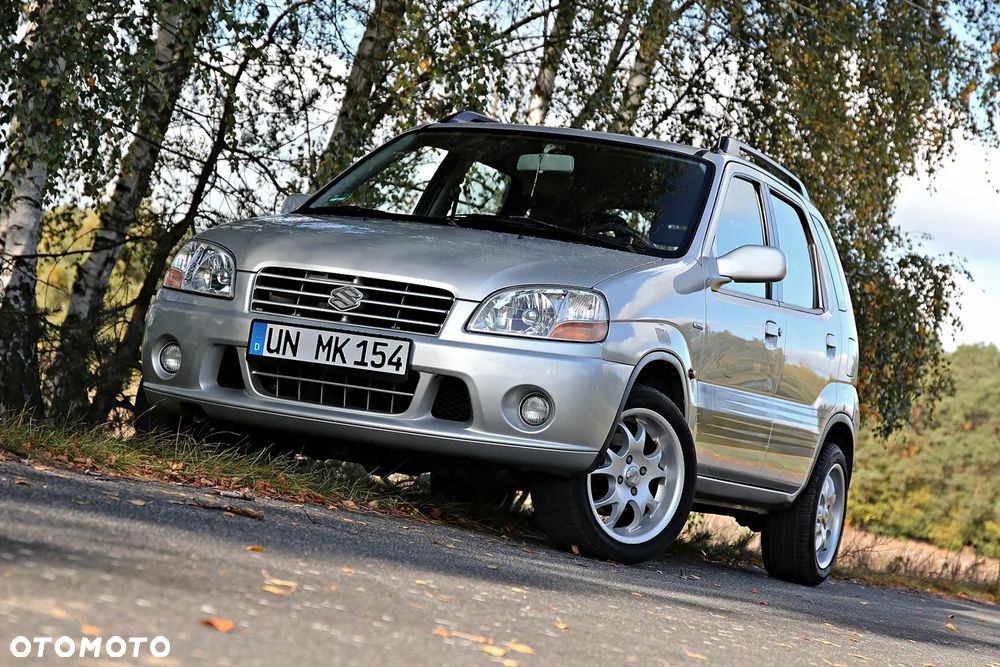 Suzuki Ignis 2003 photo 2