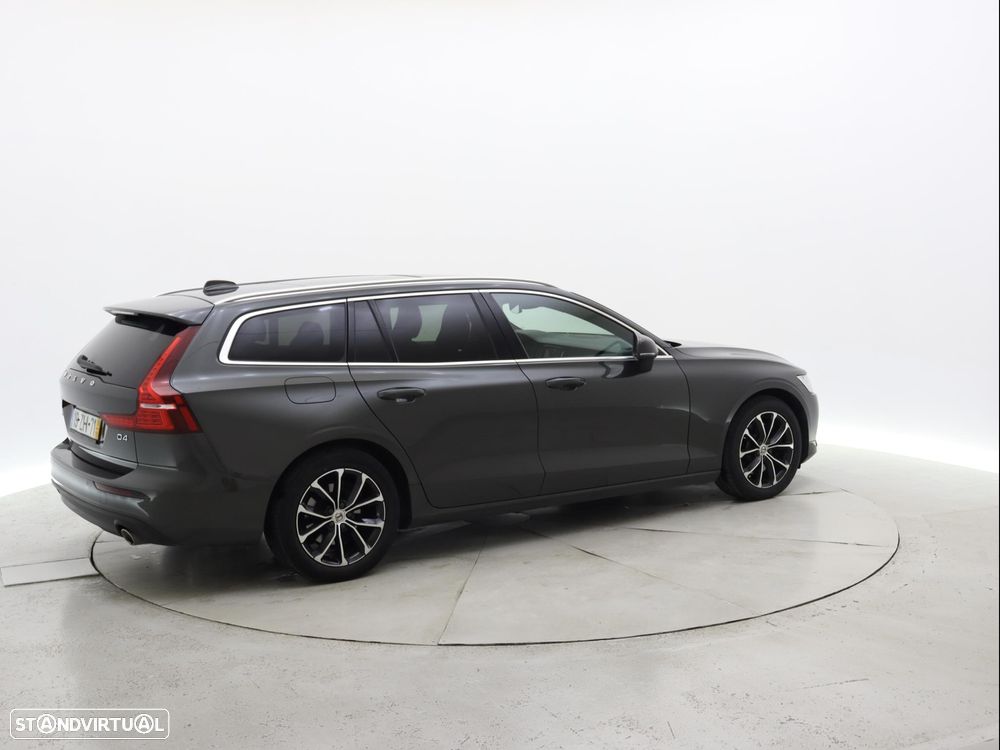 Volvo V60 2.0 D4 Momentum Plus - 7