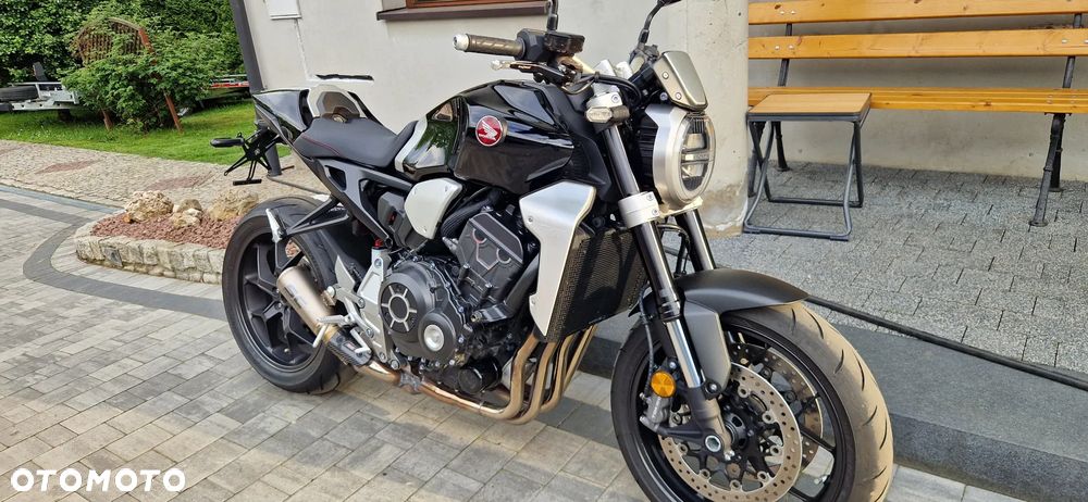 Honda CB - 2