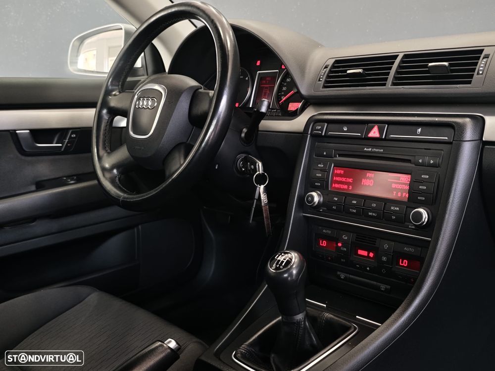 Audi A4 Avant 2.0 TDI DPF - 47