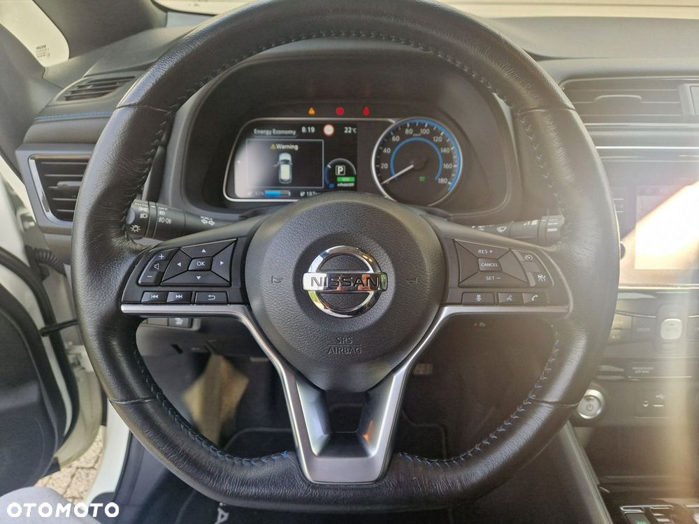 Nissan Leaf - 12