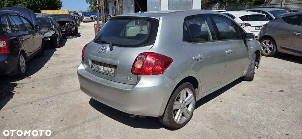 TOYOTA AURIS I fotel prawy przód - 9