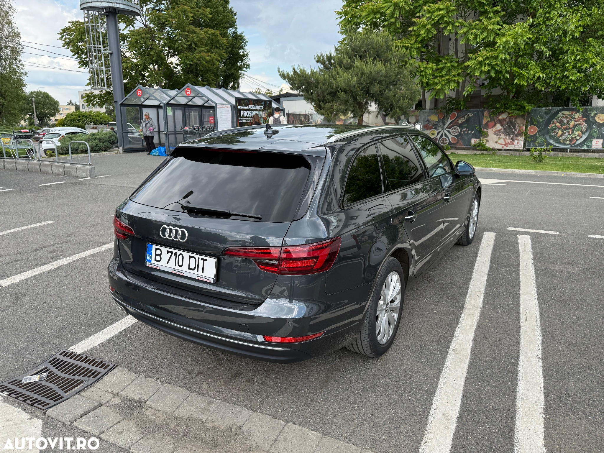 Audi A4 2.0 TDI S tronic Design - 4