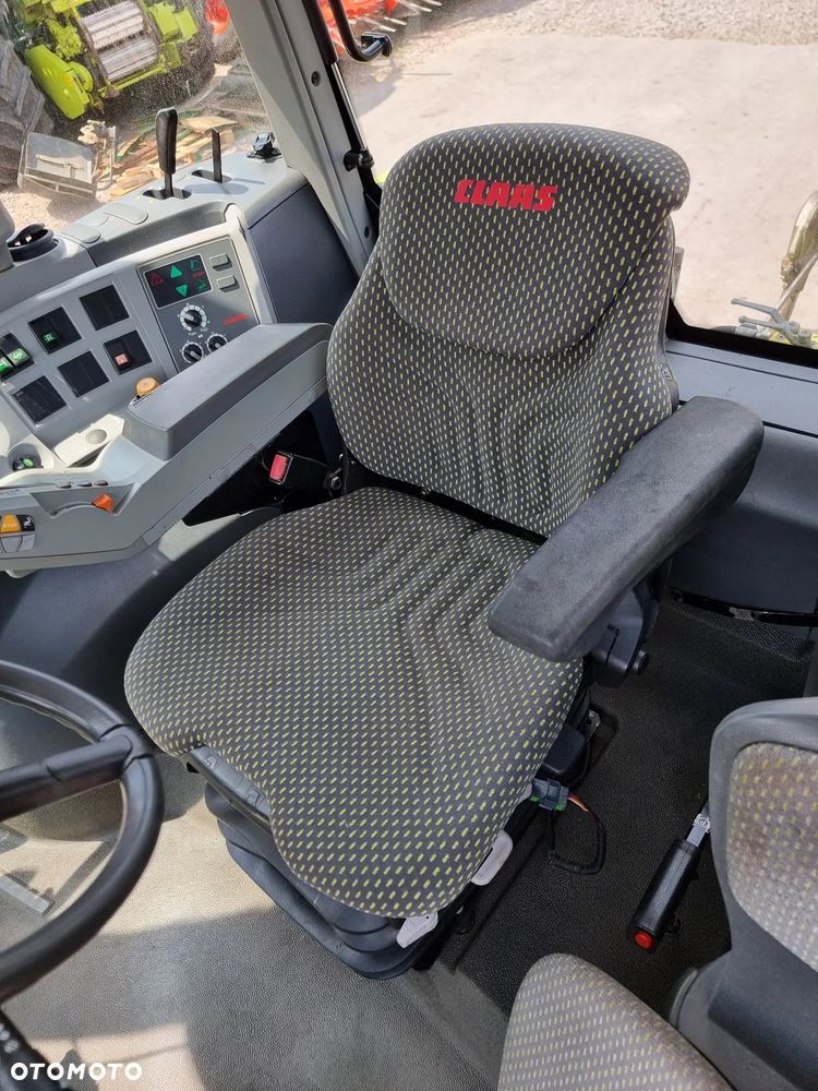 Claas Arion 640 CIS - 11