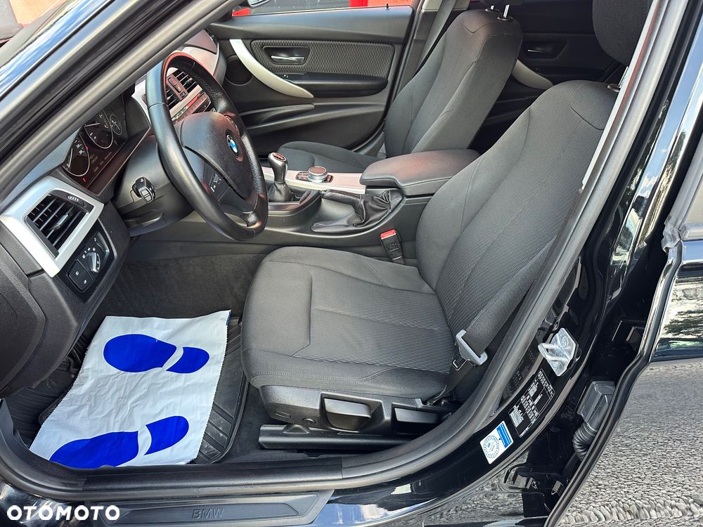 BMW Seria 3 320d Luxury Line - 5