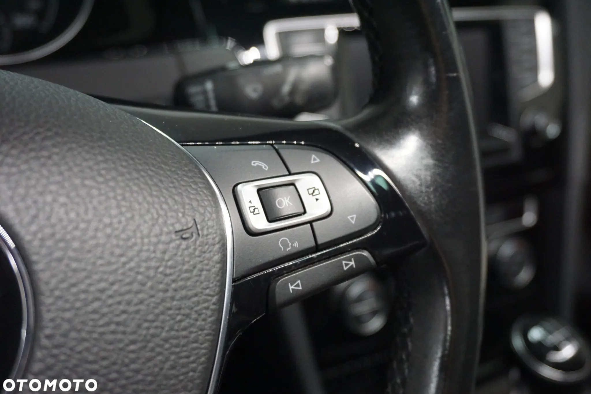 Volkswagen Golf VII 1.4 TSI BMT Highline - 28