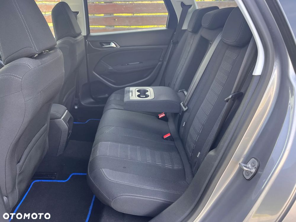 Peugeot 308 SW 1.6 BlueHDi Allure S&S - 26