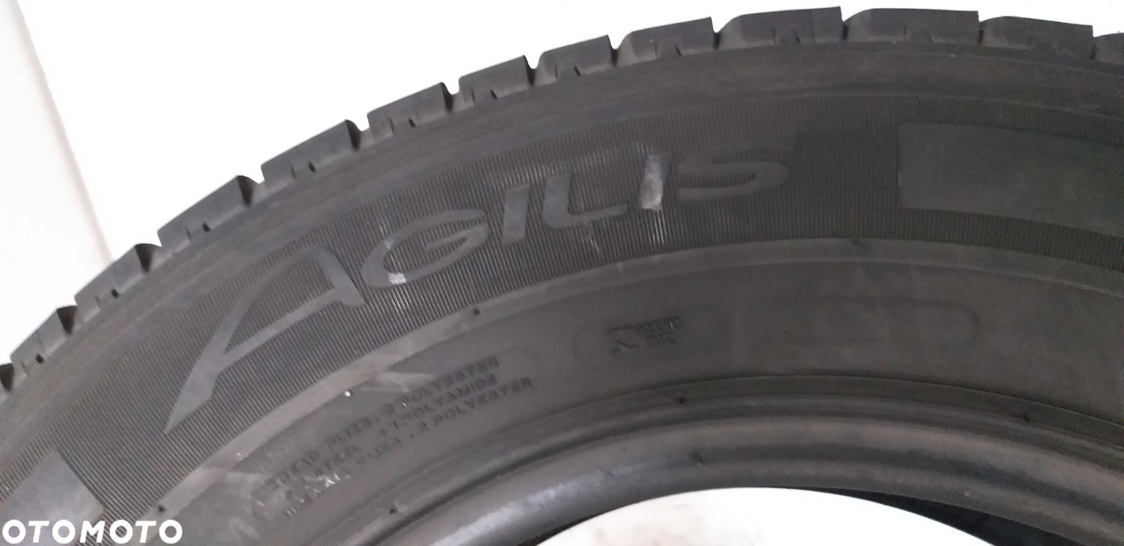 P560380M Para 235/65R16C Michelin Agilis dot4718 - 5