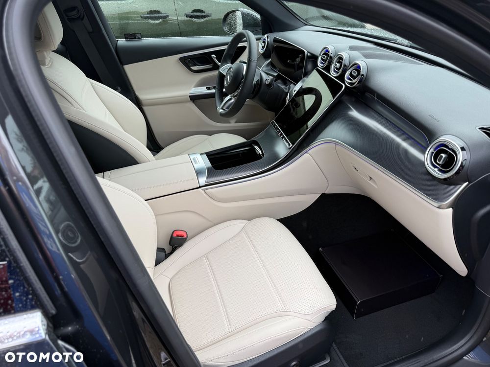 Mercedes-Benz GLC 200 d mHEV 4-Matic Avantgarde - 3