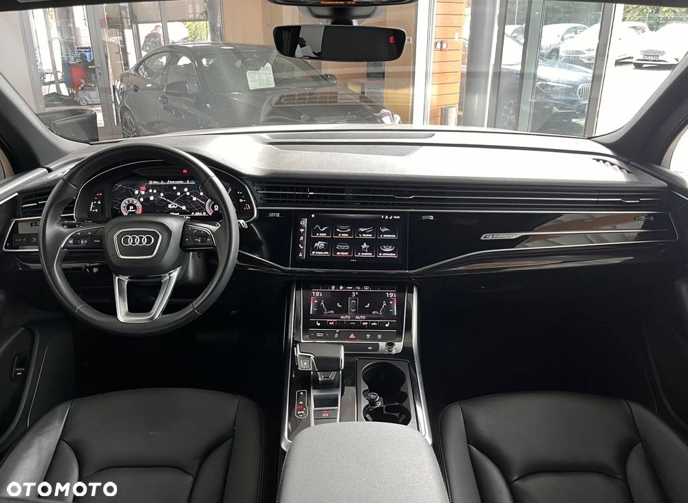 Audi Q7 - 12