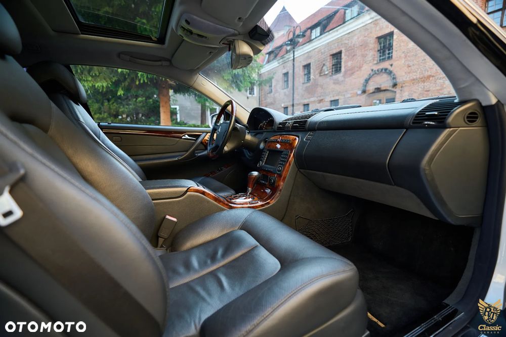 Mercedes-Benz CL 500 - 26