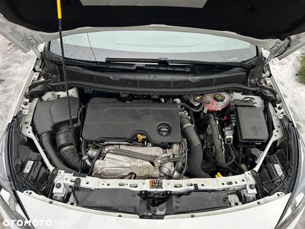 Opel Astra 1.6 BiTrb D (CDTI) Start/Stop Business - 21