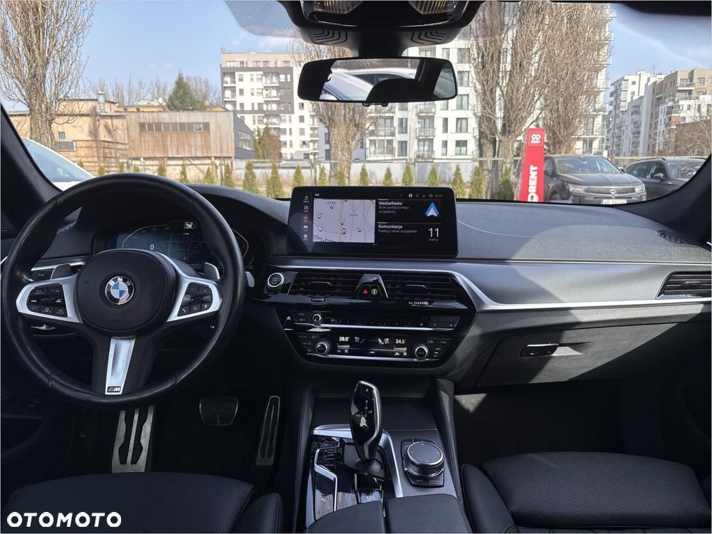 BMW Seria 5 520d xDrive mHEV M Sport sport - 11