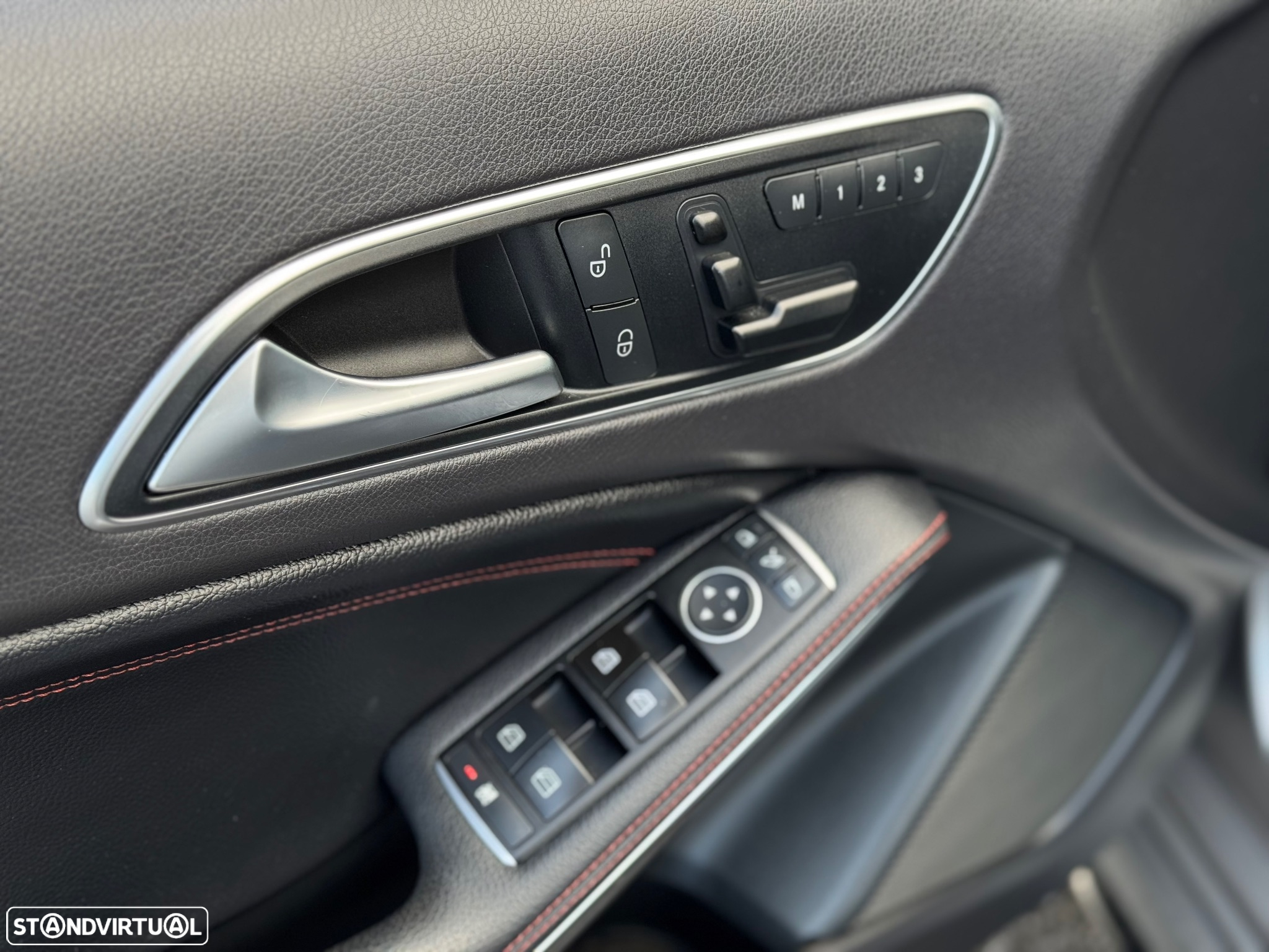 Mercedes-Benz A 45 AMG 4-Matic - 32