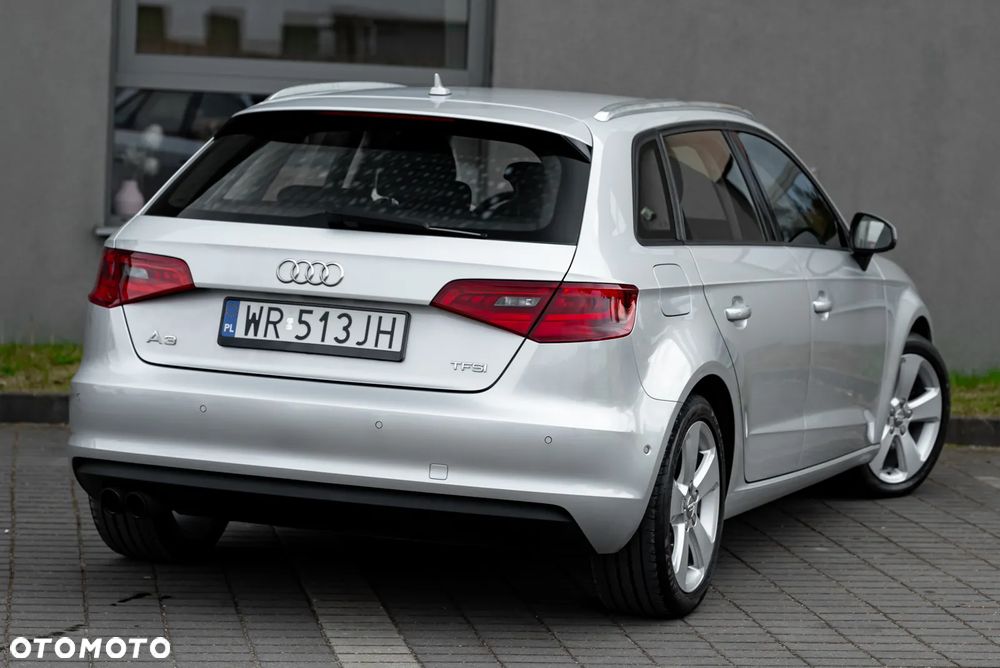 Audi A3 Sportback 1.8 TFSI Attraction - 12