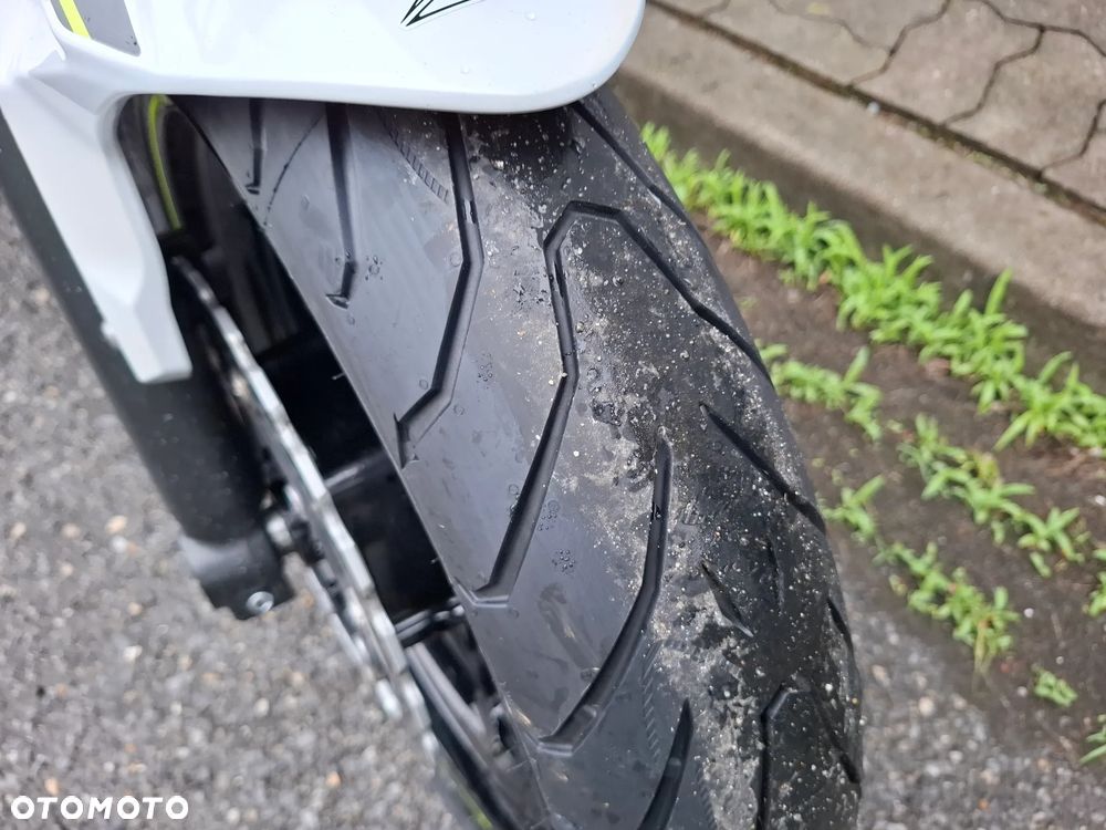 Kawasaki Z 650 - 16