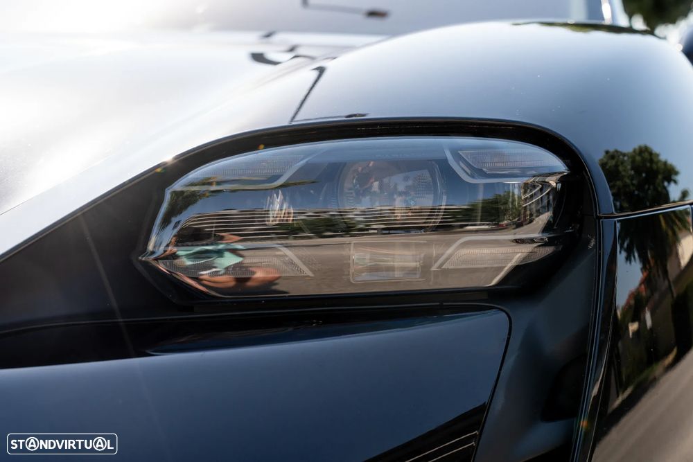 Porsche Taycan Turbo - 7