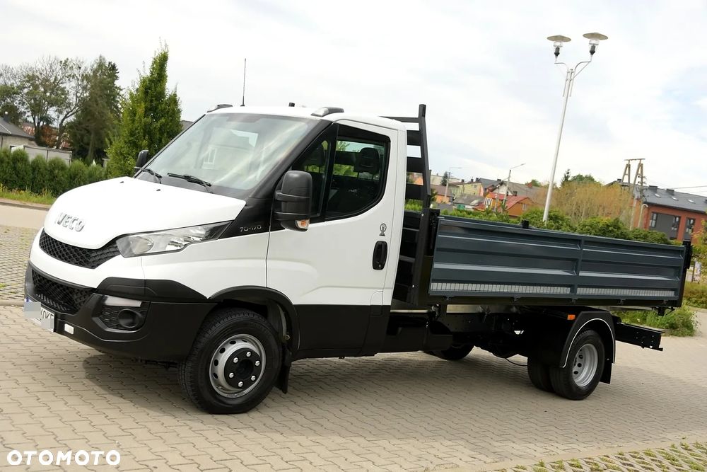 Iveco DAILY/70C17/WYWROTKA 3-STRONNA/Rozstaw osi 4.10cm/KOŁA BLIŹNIACZE/3.0 HPi 170 KM/SALON POLSKA - 30