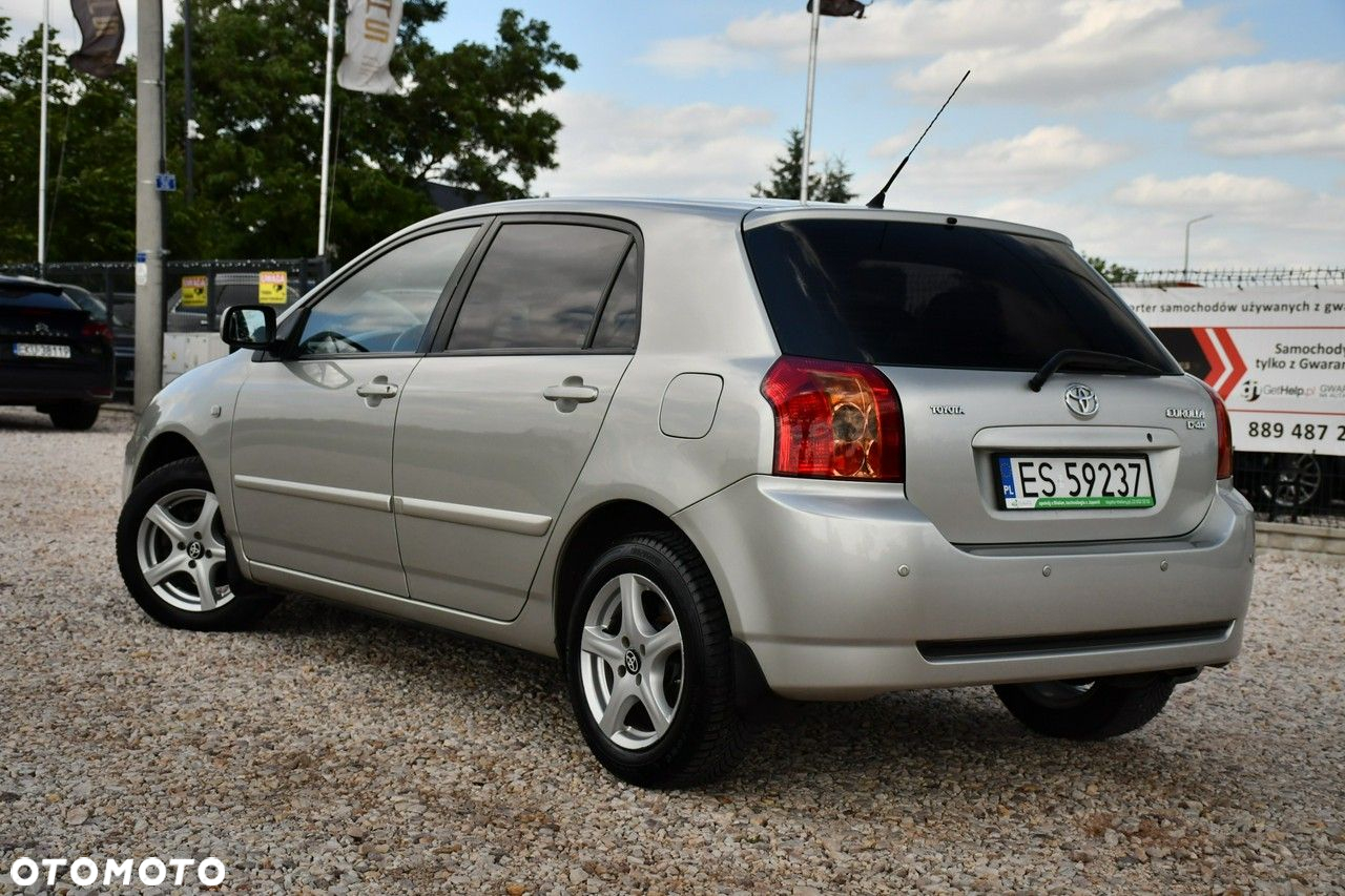 Toyota Corolla - 16