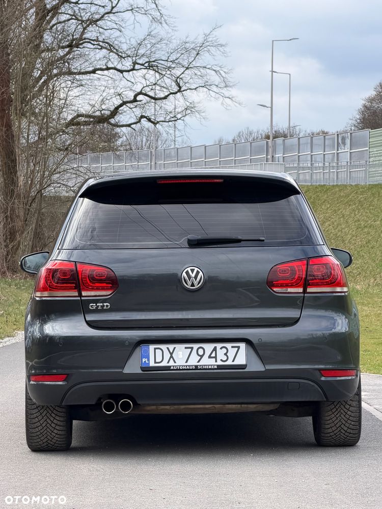 Volkswagen Golf - 13