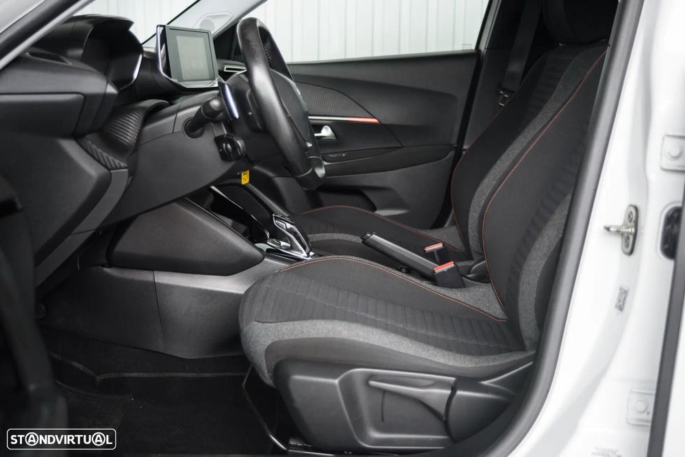 Peugeot 2008 PureTech 130 EAT8 Allure - 26