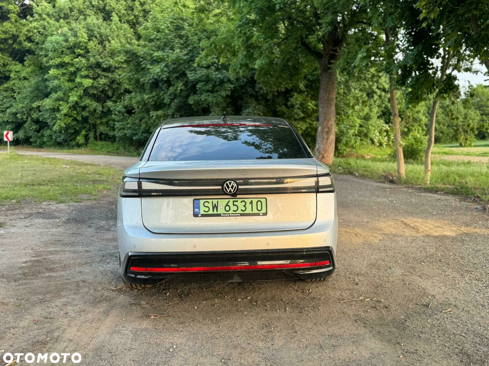 Volkswagen ID.7 77kWh Pro - 7