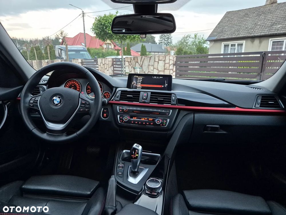 BMW Seria 3 320d Sport Line - 35