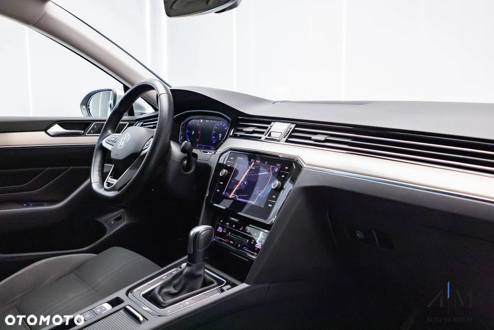 Volkswagen Passat Alltrack 2.0 TDI SCR DSG 4Motion - 13