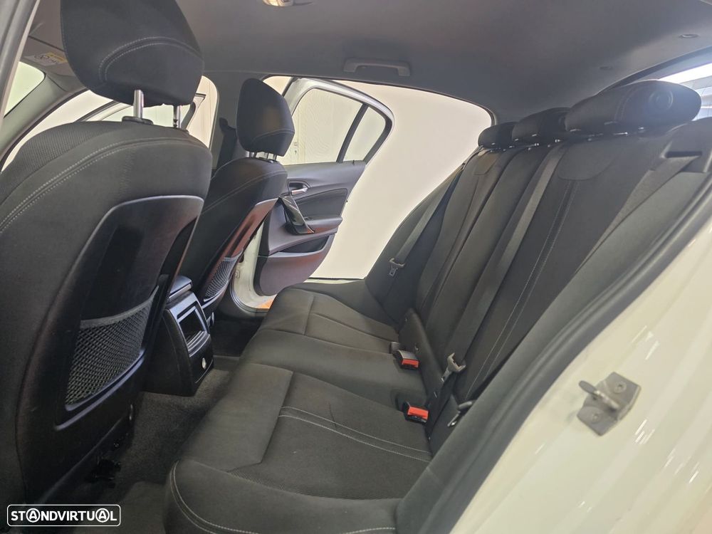 BMW 116 d Advantage Auto - 13