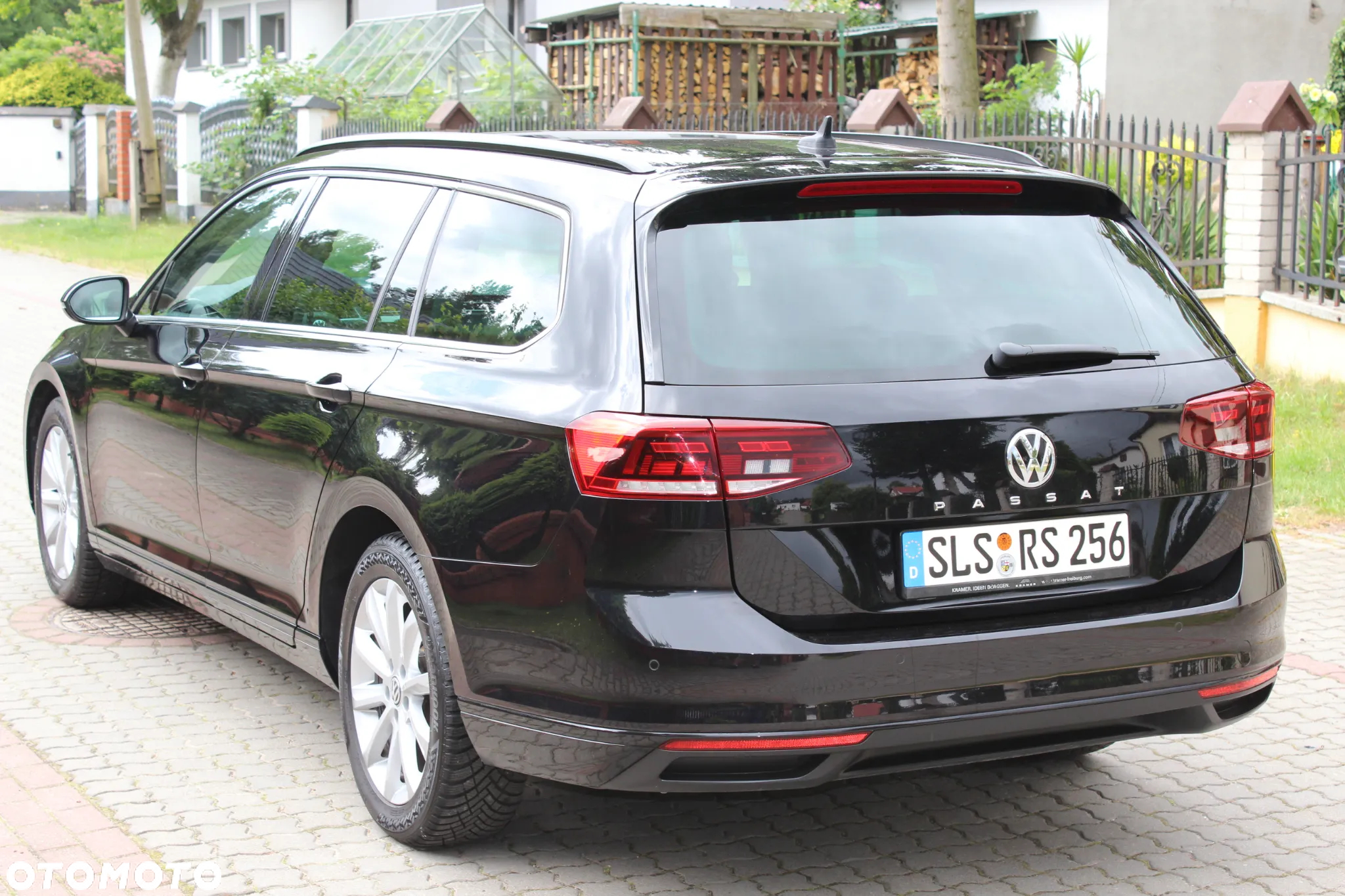 Volkswagen Passat Variant 2.0 TDI SCR DSG Business - 8