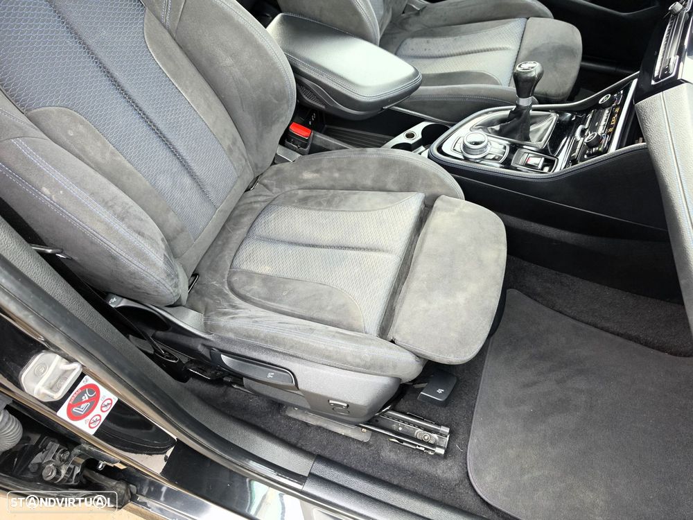 BMW 216 Active Tourer d Pack M - 31