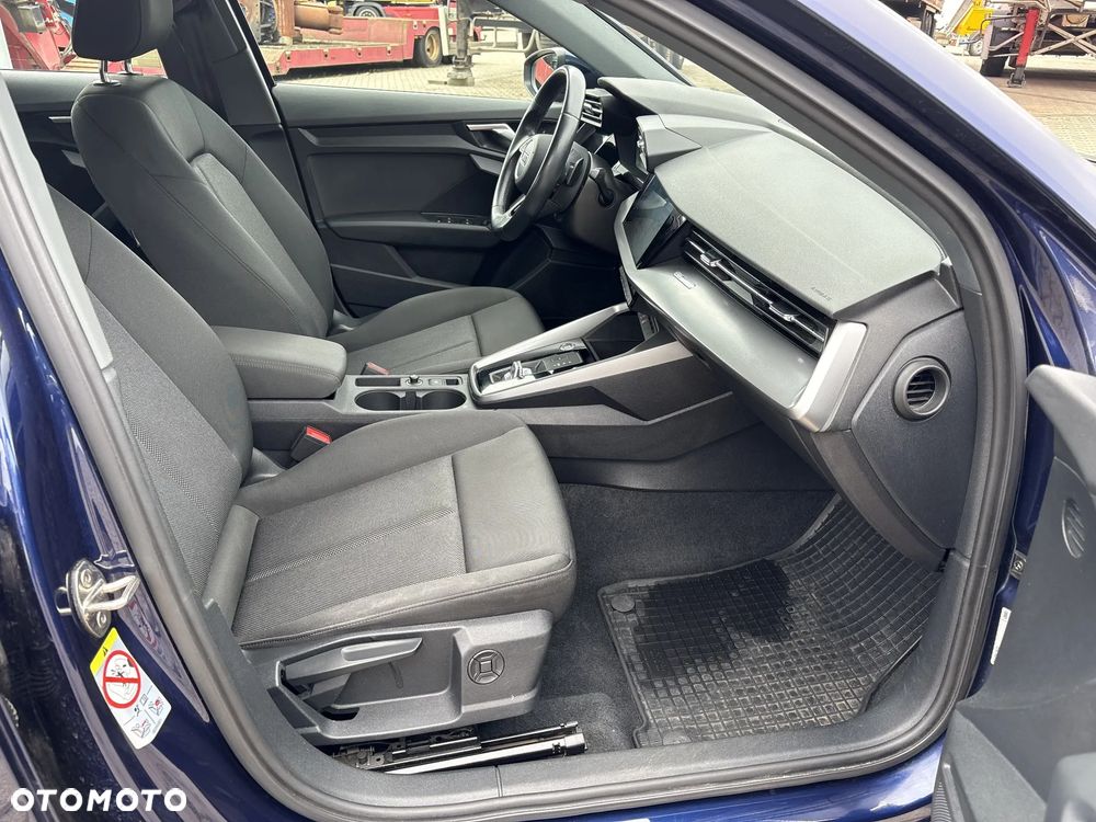 Audi A3 Sportback 30 TDI S tronic - 16