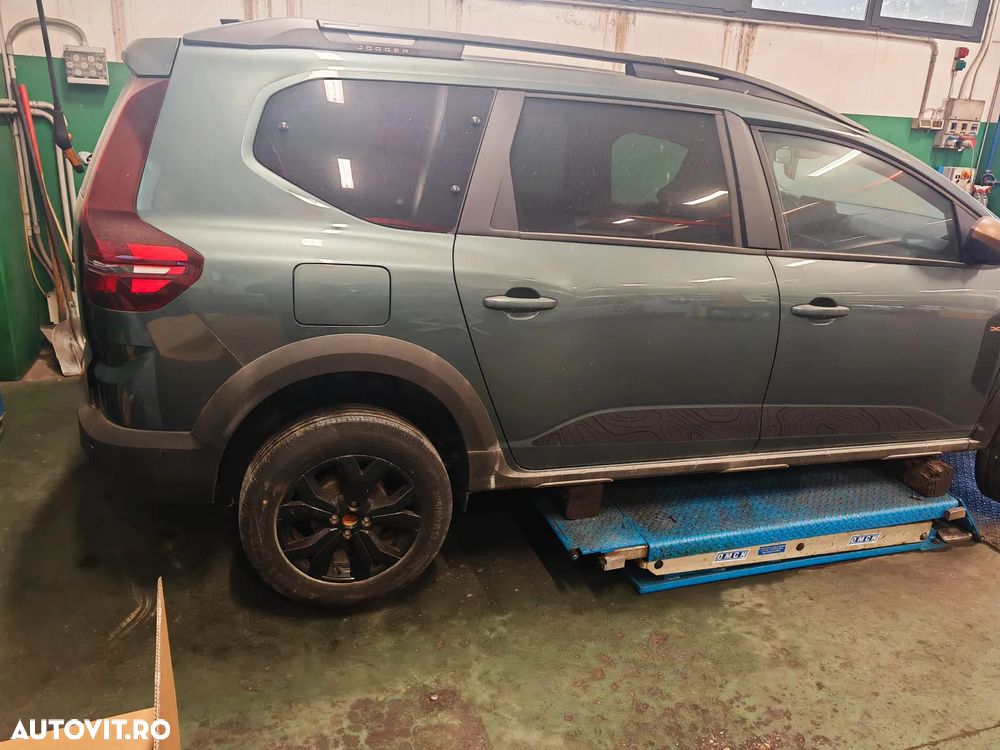 Dezmembrez Dacia Jogger , 1.6 ScE Hybrid ,H4MC632 , cutie automata - 3
