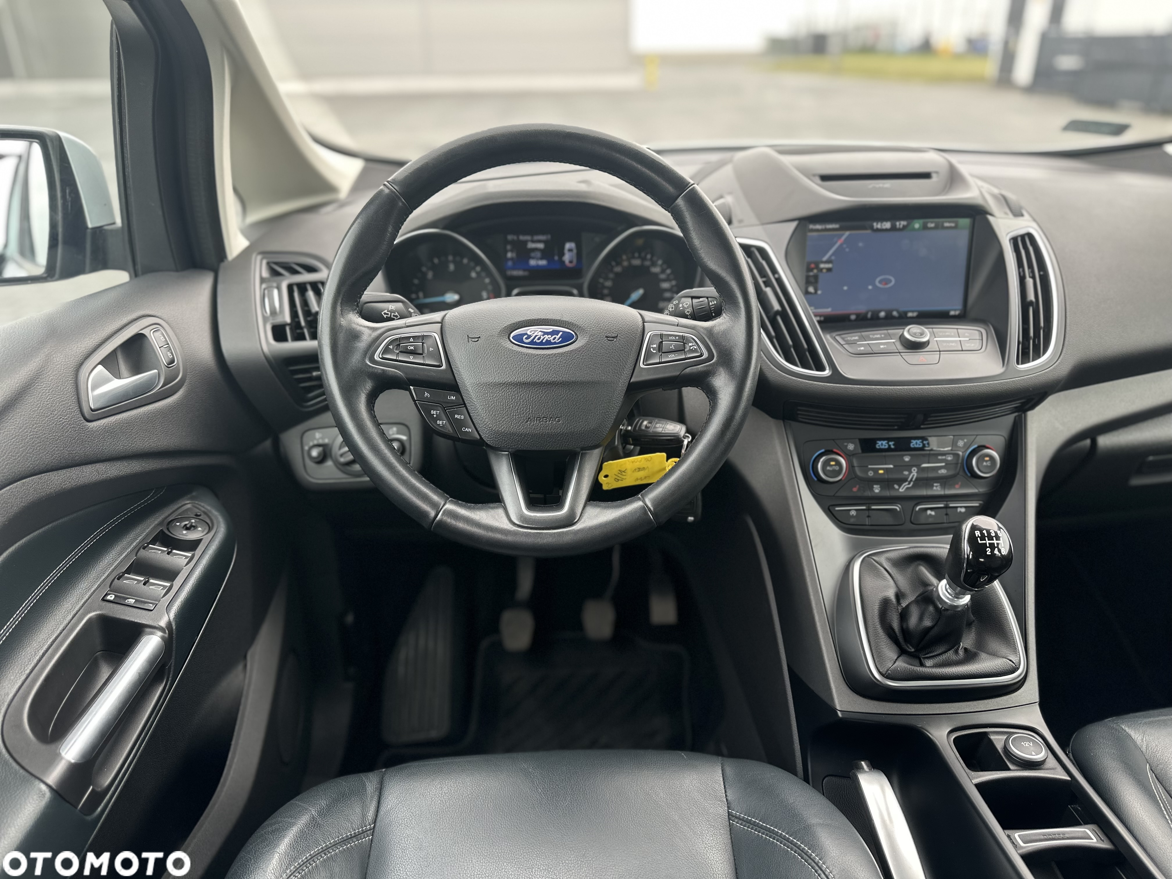 Ford Grand C-MAX - 12
