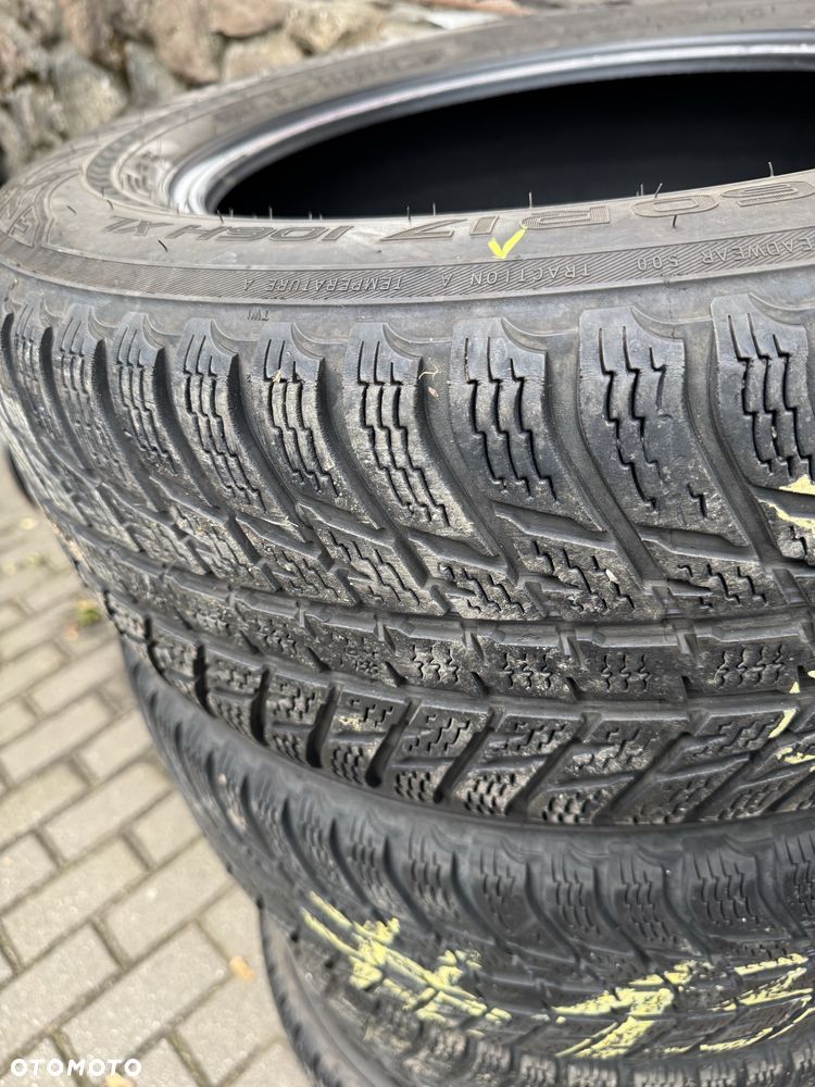 Komplet opon zimowych 235/60/17 NOKIAN Używane F-Vat - 2