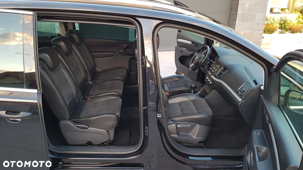 Volkswagen Sharan 2.0 TDI (BlueMotion Technology) Highline - 22