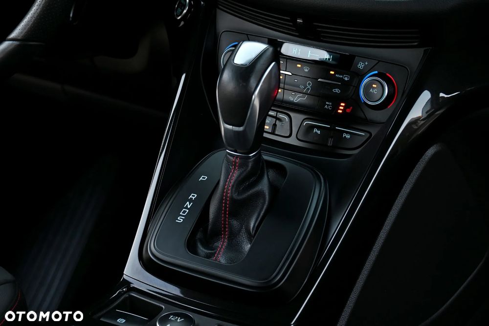 Ford Kuga 1.5 EcoBoost FWD ST-Line ASS GPF - 24