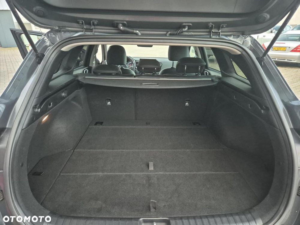 Kia Ceed 1.5 T-GDI Tribute DCT - 18