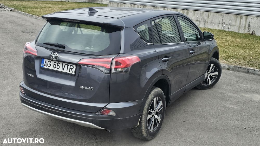 Toyota RAV4 - 4